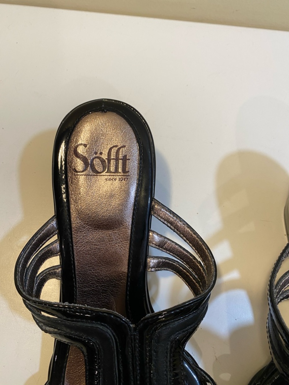 SOFFT Black Patent Strappy Mule WEDGE Sandals Sz 7M - Picture 2 of 12
